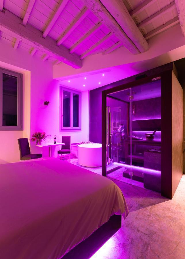 F1Rst Suite Apartment & Spa ฟลอเรนซ์ ภายนอก รูปภาพ