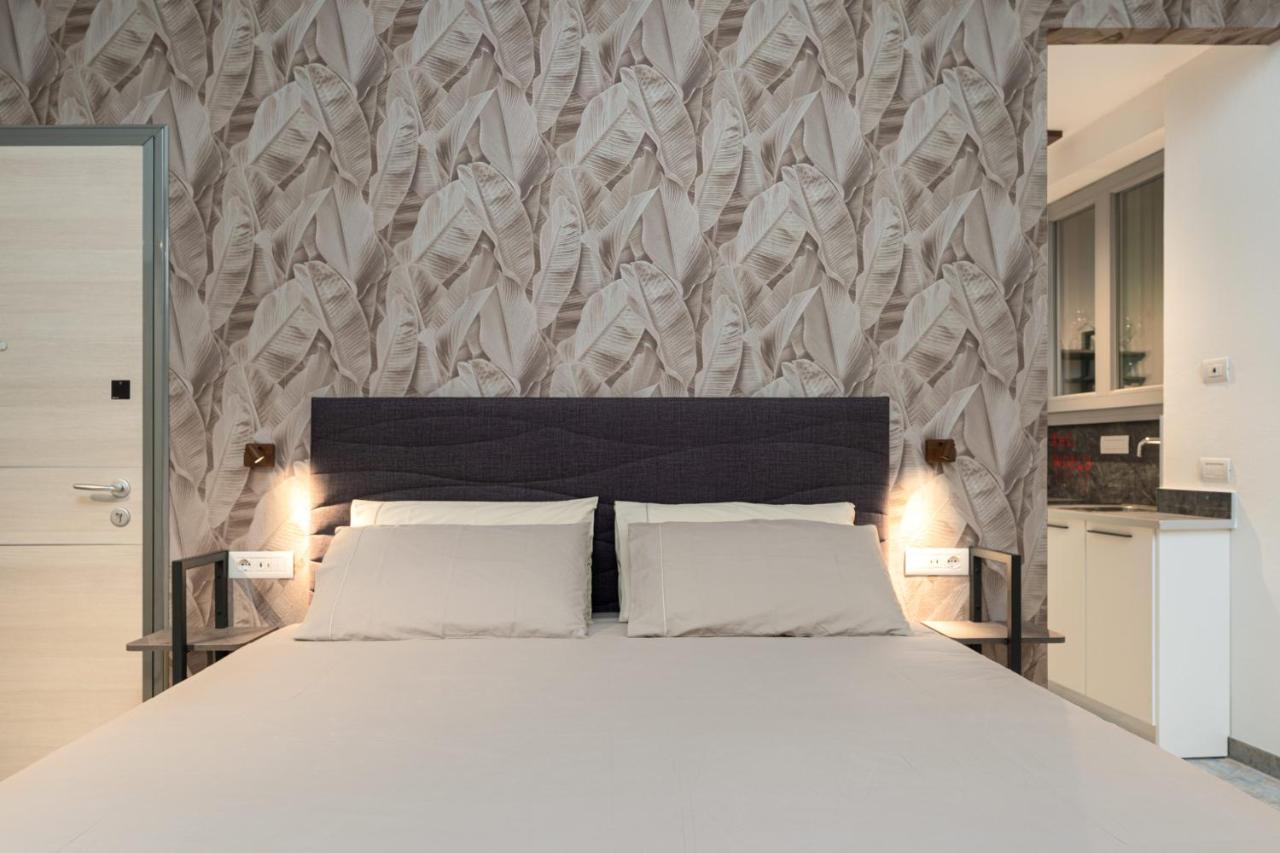 F1Rst Suite Apartment & Spa ฟลอเรนซ์ ภายนอก รูปภาพ