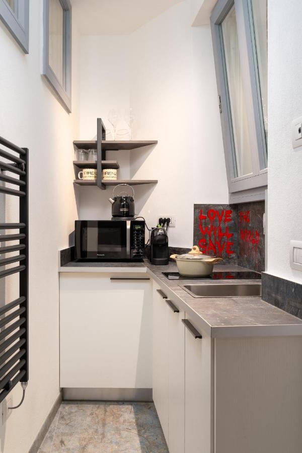 F1Rst Suite Apartment & Spa ฟลอเรนซ์ ภายนอก รูปภาพ