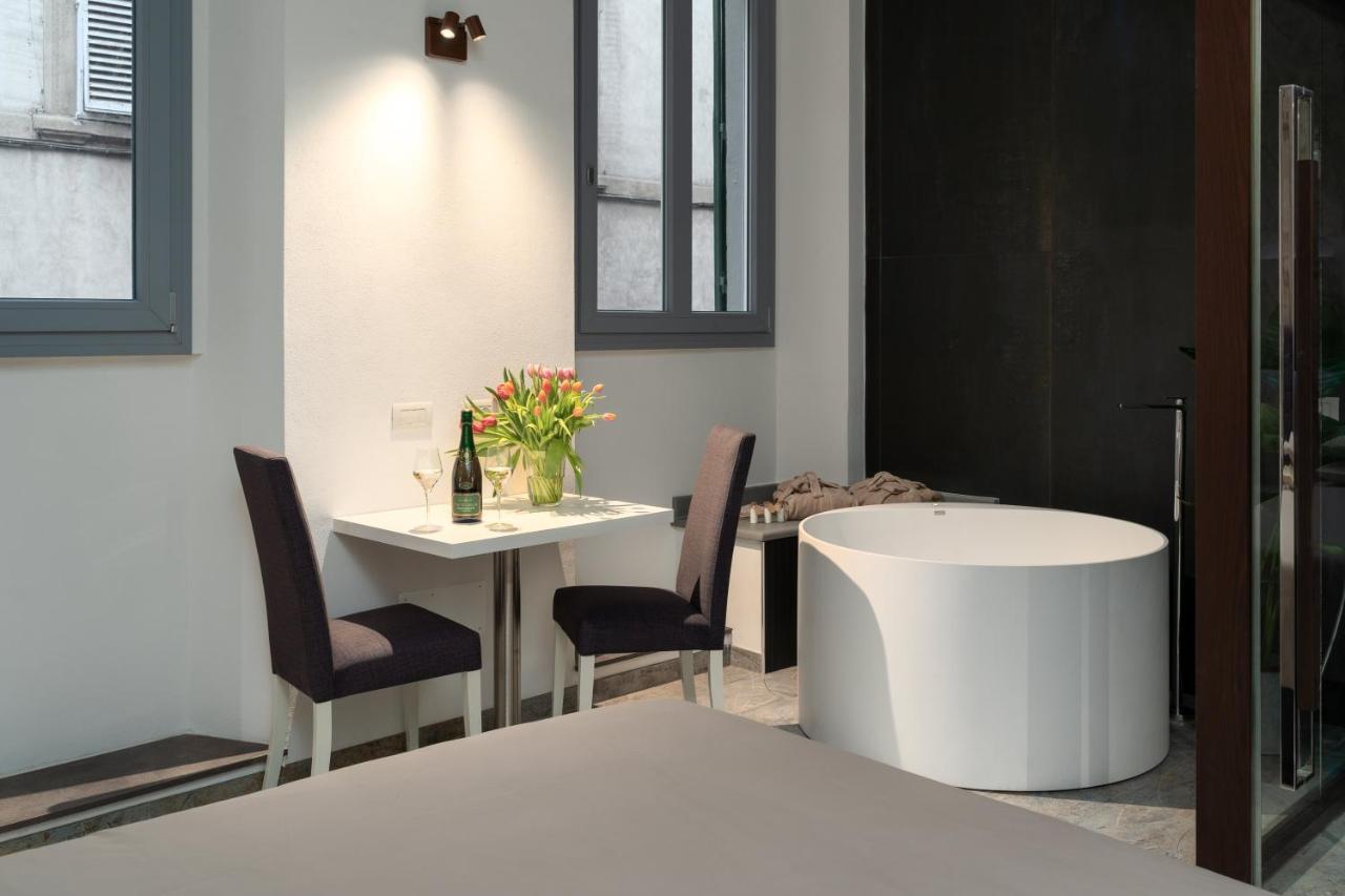 F1Rst Suite Apartment & Spa ฟลอเรนซ์ ภายนอก รูปภาพ